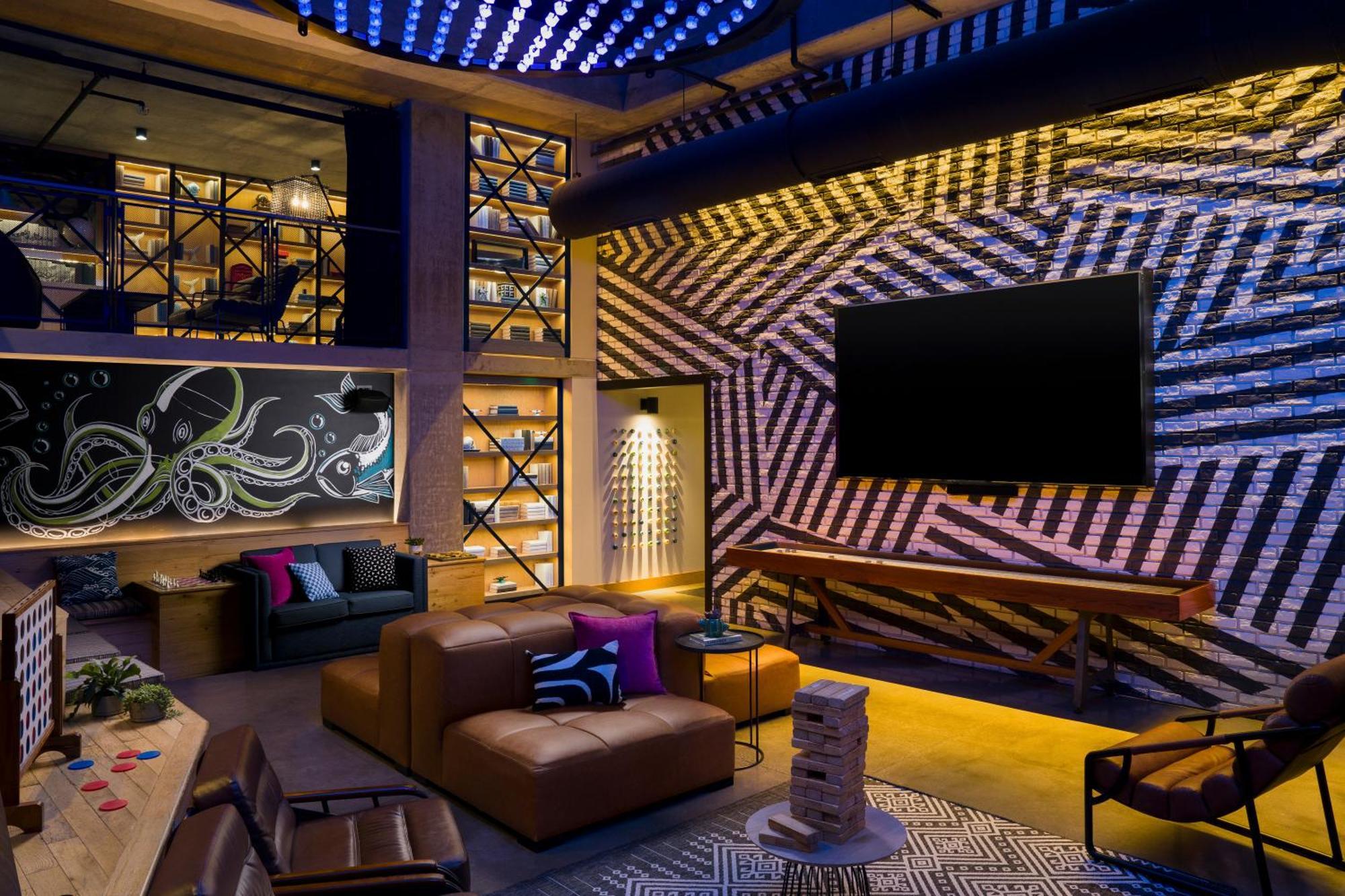 Moxy Gaslamp Quarter San Diego