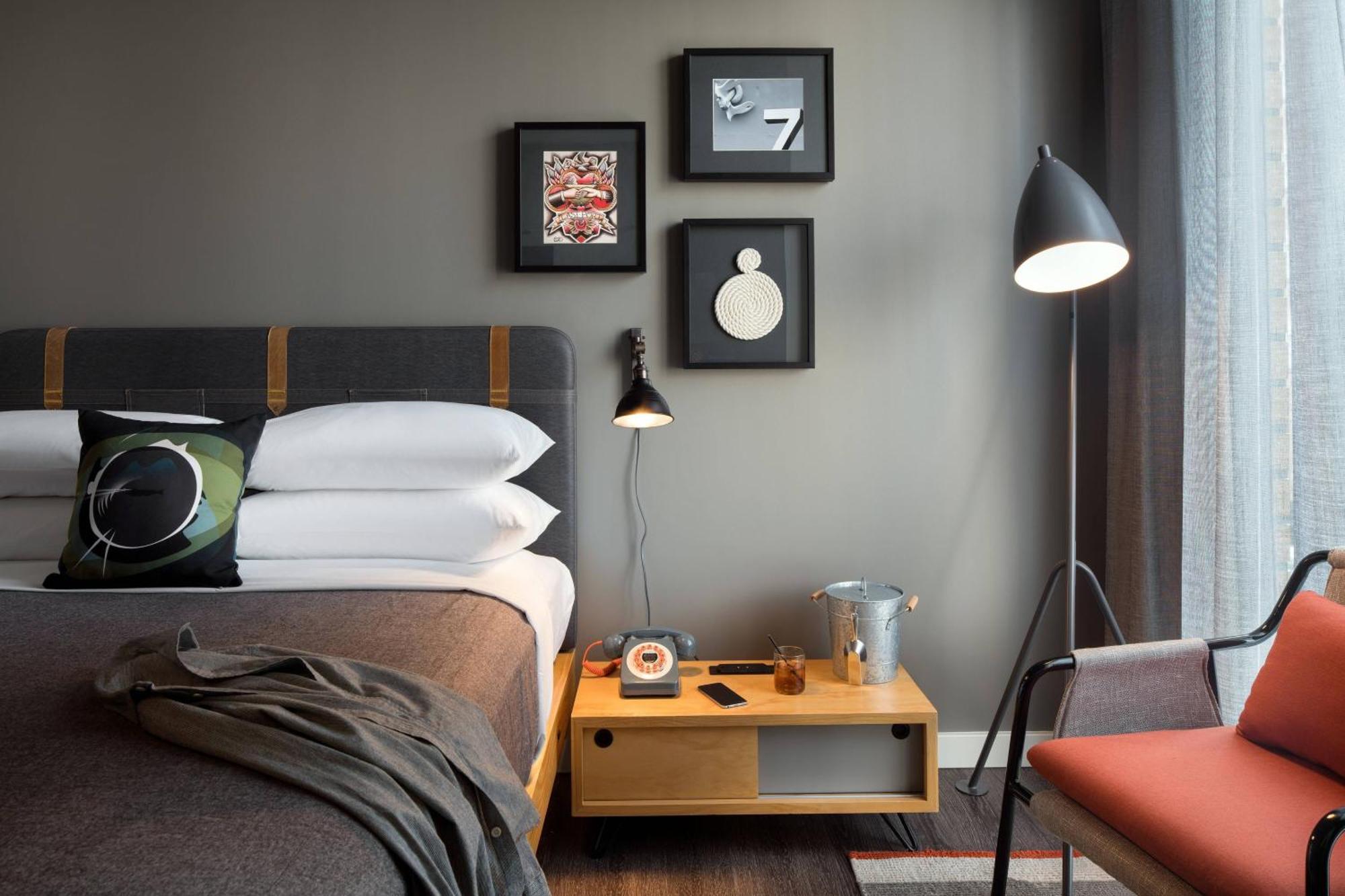Hotel Moxy Gaslamp Quarter 4*