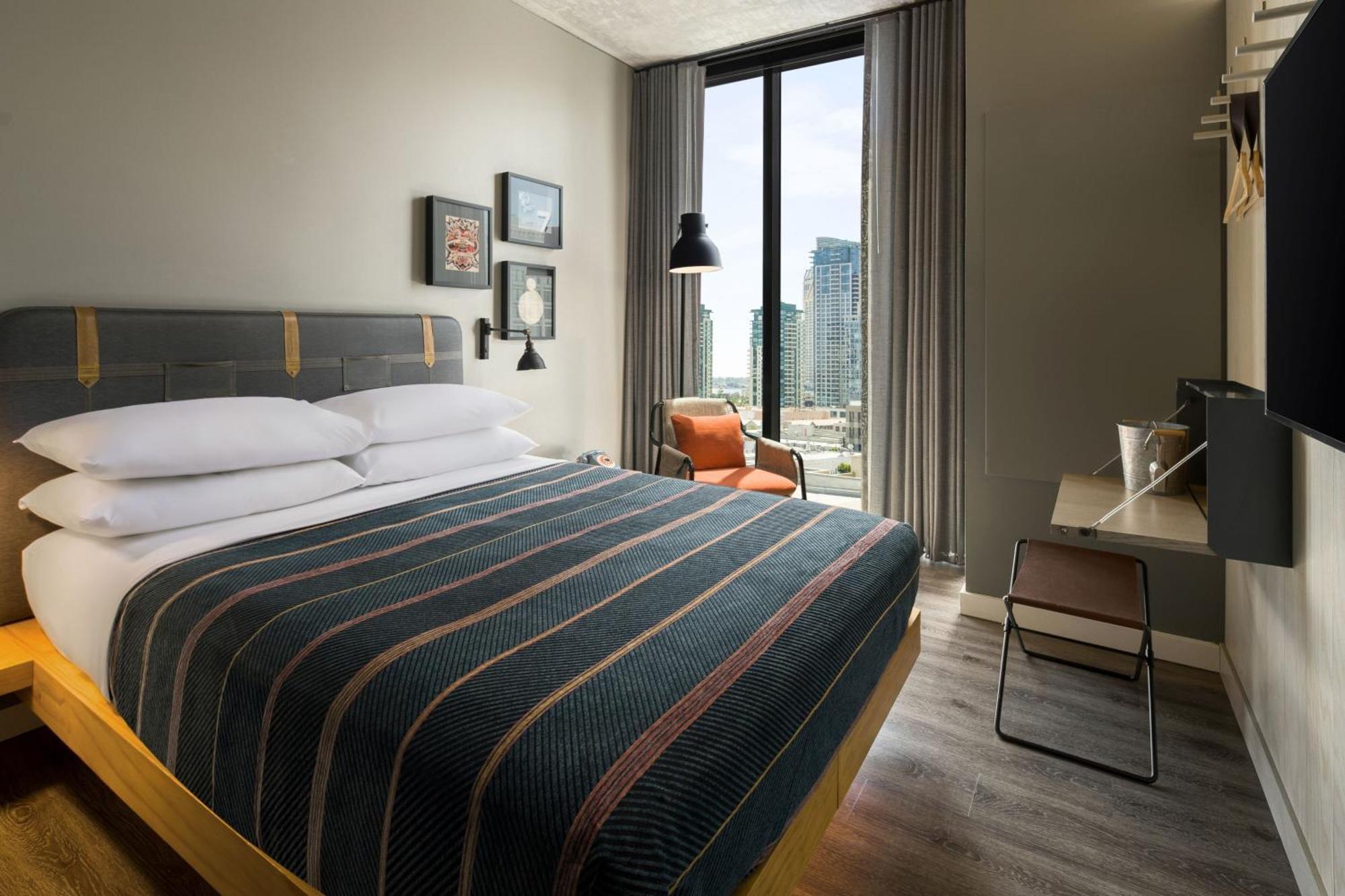 Moxy Gaslamp Quarter 4*